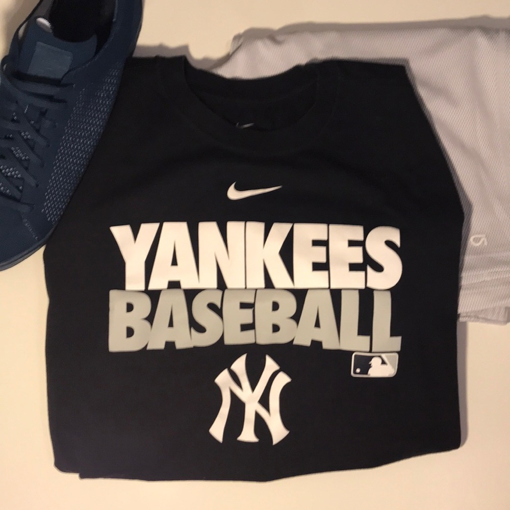 Authentic Yankees Baseball Nike Dri Fit Shirt